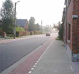 ARCH85.jpg (11398 bytes)