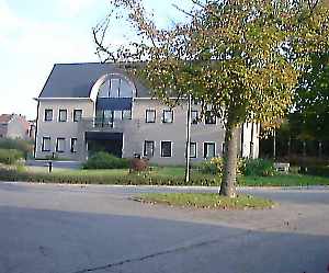 gemeentehuis.jpg (14500 bytes)